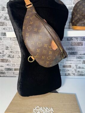 Louis Vuitton Bumbag
